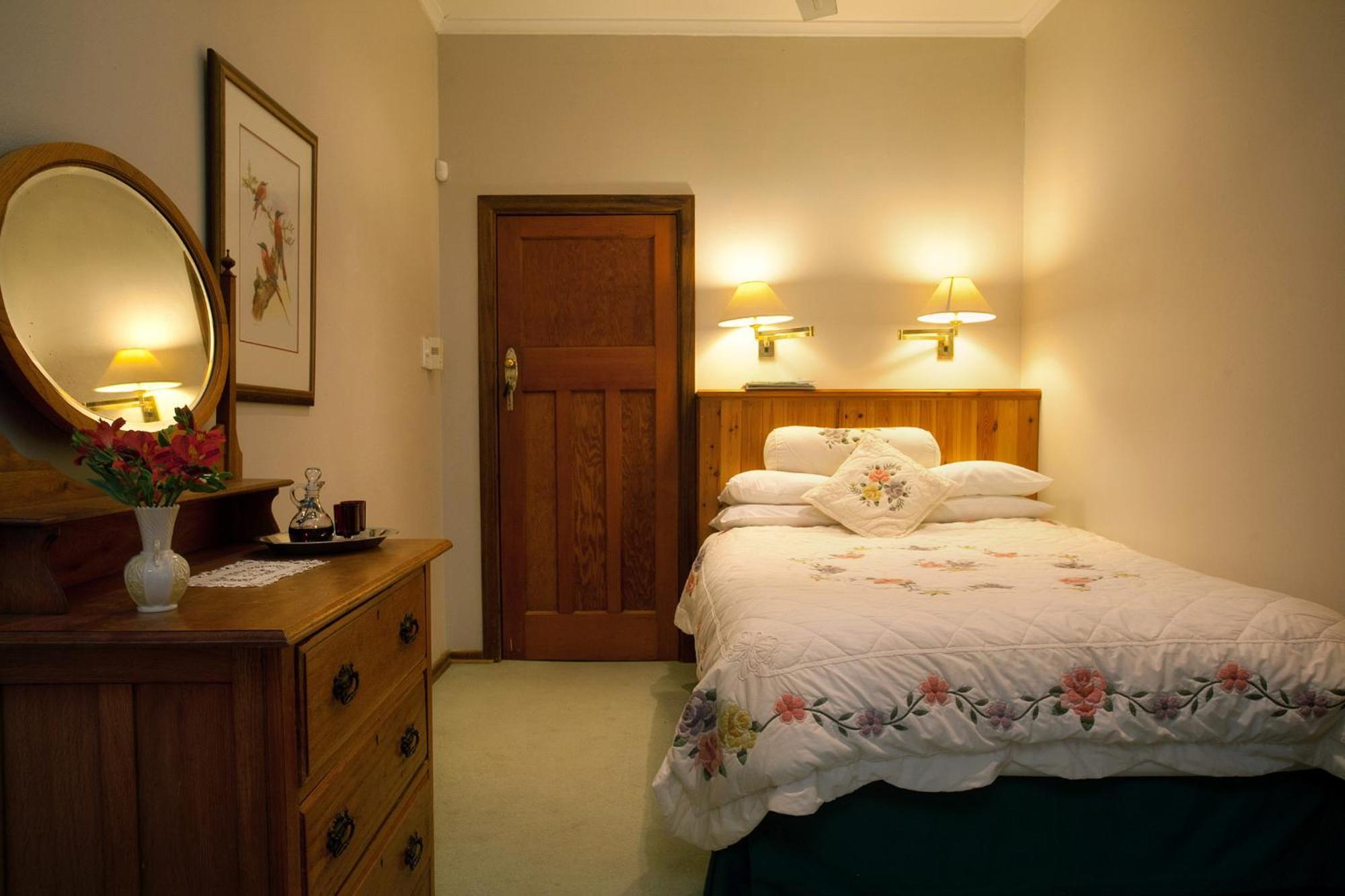 Lupus Den Country House B&B Sunland Exterior photo